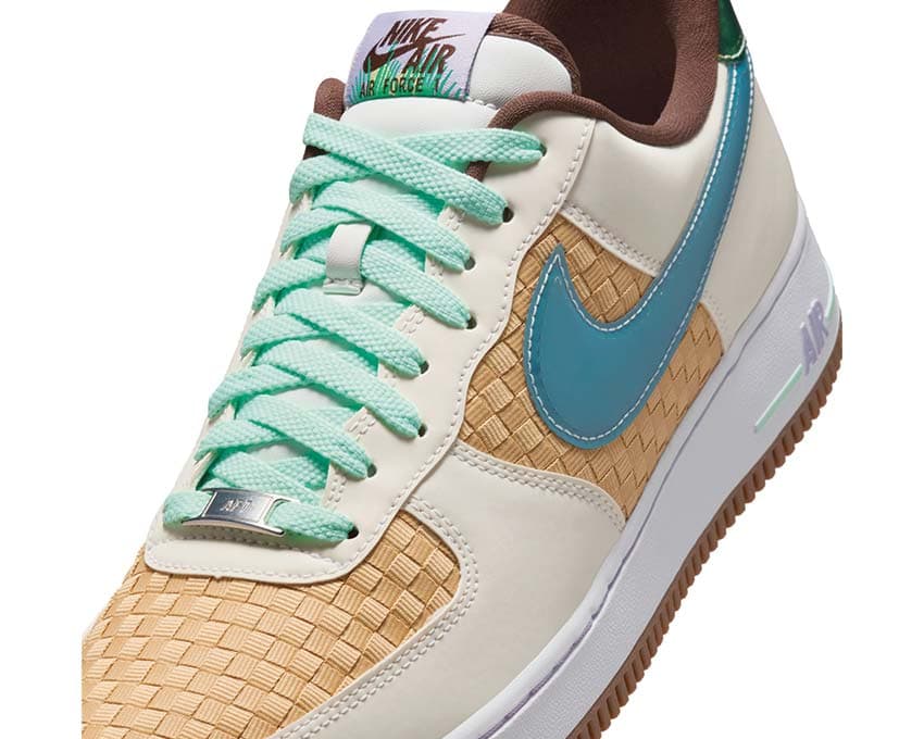 Nike Air Force 1 Retro QS Easter Basket – side view