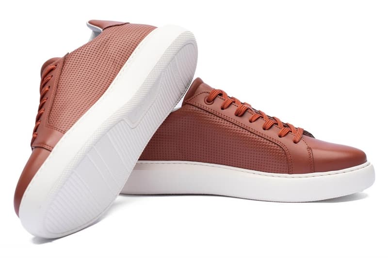 Brown natural leather sneakers